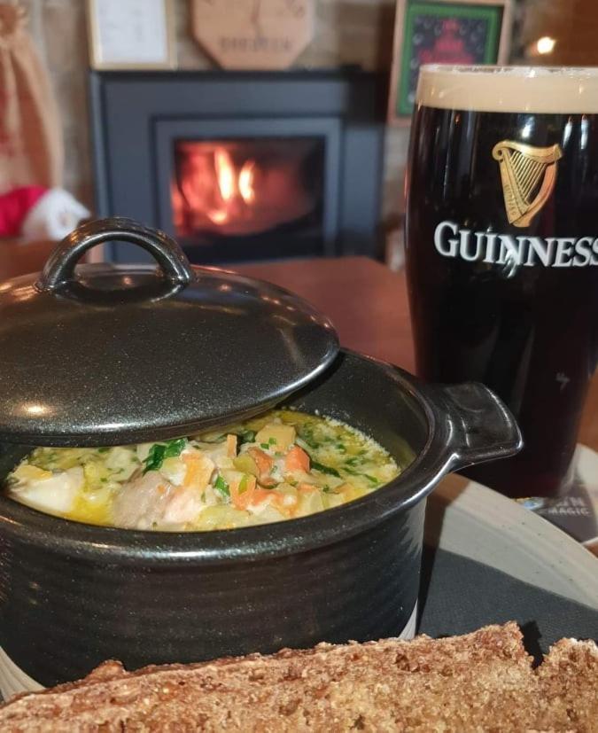 The Canalside B&B At The Auld Shebeen Bar Athy Exterior photo